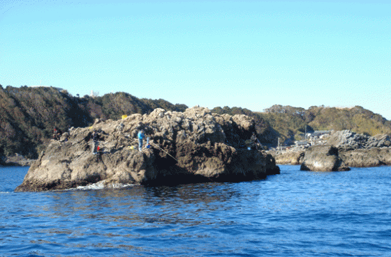 沖の赤島